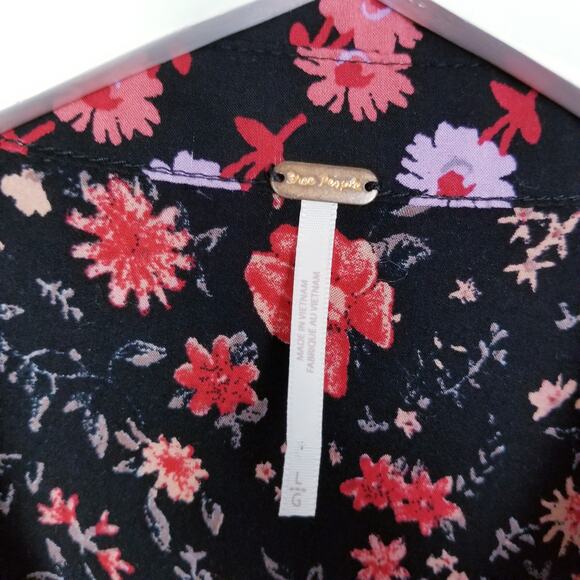 FREE PEOPLE Hazel Buttondown Floral Blouse - Size L - Picture 9 of 11